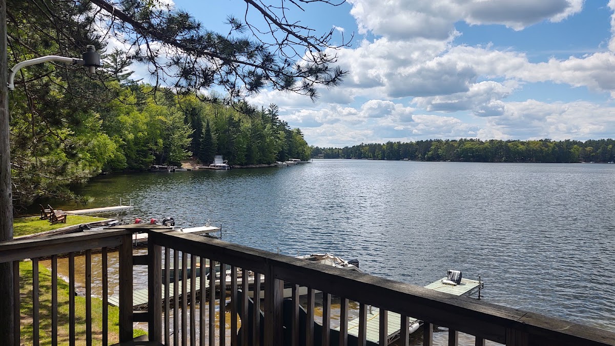 Jackson's Lakeside Cottages
